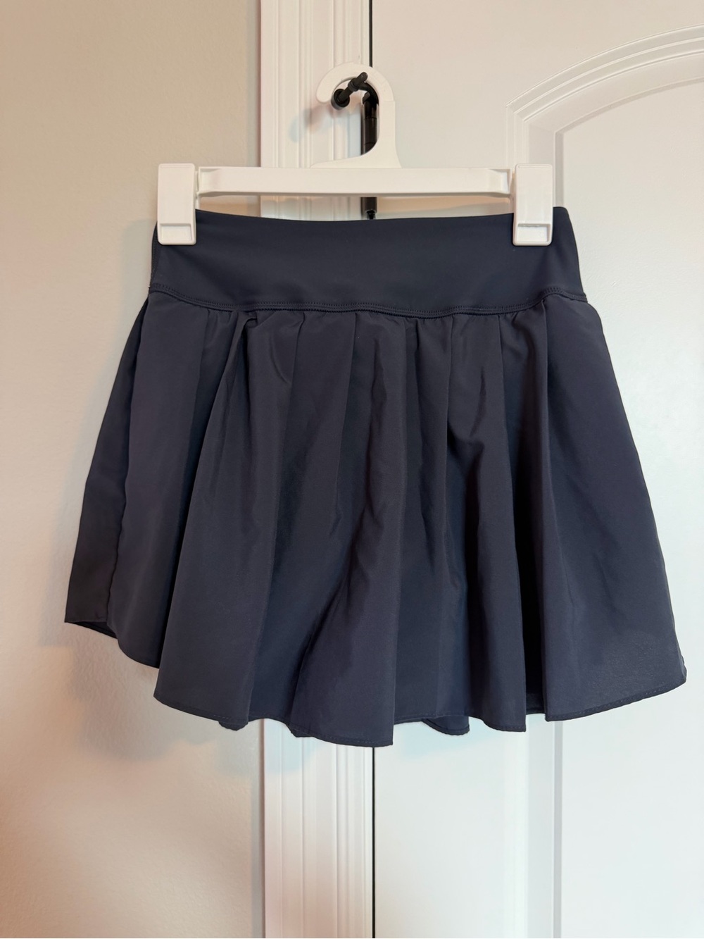 Old Navy Active PowerSoft Pleated Performance Skort - Size Small